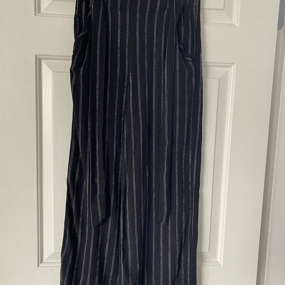 Wilfred Aritzia | Cropped Ankle Pants | size XS | striped - Picture 2 of 11